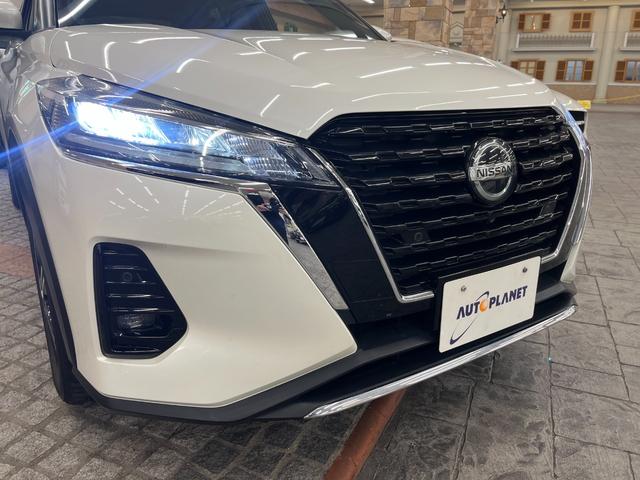キックス Ｘ　禁煙車／ＡＣＣ／衝突軽減Ｂ／ハーフ革Ｓ／ナビ／フルセグＴＶ／Ｂ＆３６０度カメラ／ＬＥＤヘッドライト／Ｂｌｕｅｔｏｏｔｈオーディオ／クリアランスソナー／オートライト／ルーフレール／ドアバイザー／１年保証（42枚目）