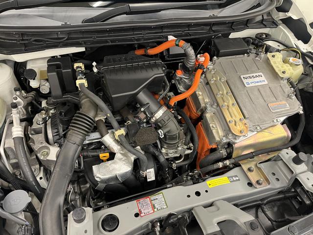 キックス Ｘ　禁煙車／ＡＣＣ／衝突軽減Ｂ／ハーフ革Ｓ／ナビ／フルセグＴＶ／Ｂ＆３６０度カメラ／ＬＥＤヘッドライト／Ｂｌｕｅｔｏｏｔｈオーディオ／クリアランスソナー／オートライト／ルーフレール／ドアバイザー／１年保証（49枚目）