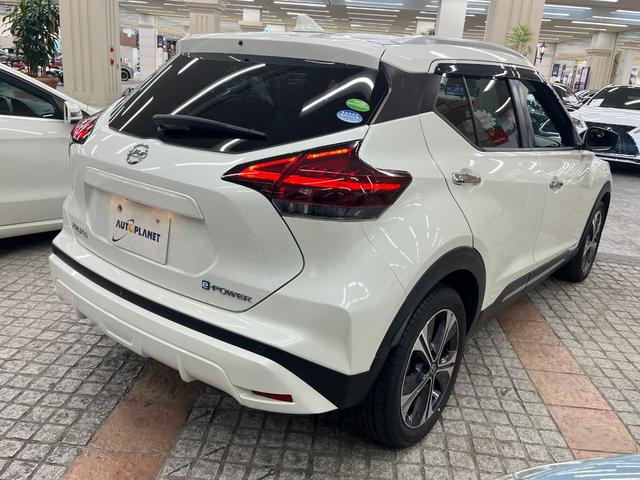 キックス Ｘ　禁煙車／ＡＣＣ／衝突軽減Ｂ／ハーフ革Ｓ／ナビ／フルセグＴＶ／Ｂ＆３６０度カメラ／ＬＥＤヘッドライト／Ｂｌｕｅｔｏｏｔｈオーディオ／クリアランスソナー／オートライト／ルーフレール／ドアバイザー／１年保証（53枚目）