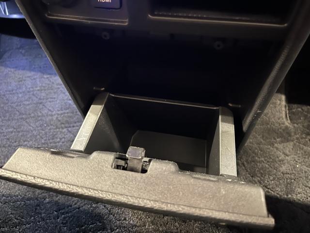 デリカD:5 ジャスパー 特別仕様車/禁煙車/ACC/衝突軽減B/AppleCarplay/Android/ハーフ革S/B&360度カメラ/車線逸脱警告/シートH/Pシート/LEDヘッドライト/Pゲート/両側電動スライドドア(29枚目)