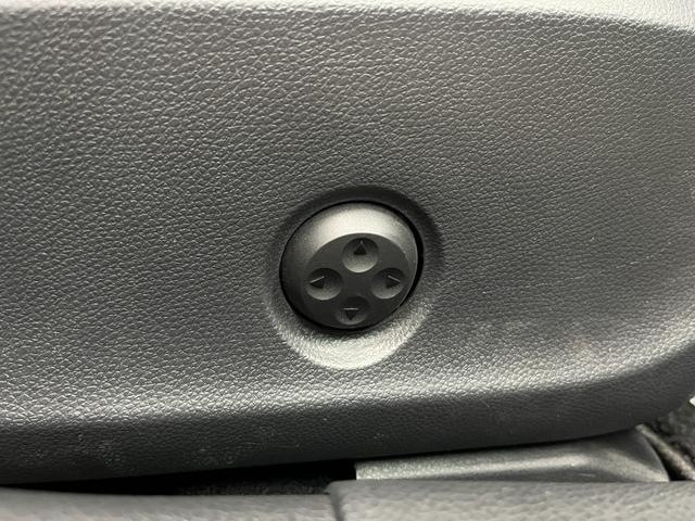 Ａクラス Ａ１８０　禁煙車／ＡＣＣ／衝突軽減Ｂ／Ｃａｒｐｌａｙ／Ａｎｄｒｏｉｄ／ハーフ革Ｓ／ナビ／フルセグＴＶ／Ｂカメラ／シートＨ／Ｐシート／ＬＥＤヘッドライト／Ｐゲート／Ｂｌｕｅｔｏｏｔｈ／クリアランスソナー／１年保証（15枚目）