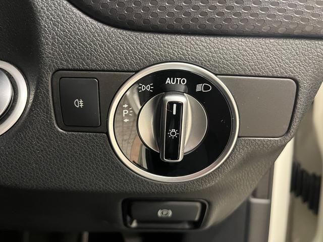 Ａクラス Ａ１８０　禁煙車／ＡＣＣ／衝突軽減Ｂ／Ｃａｒｐｌａｙ／Ａｎｄｒｏｉｄ／ハーフ革Ｓ／ナビ／フルセグＴＶ／Ｂカメラ／シートＨ／Ｐシート／ＬＥＤヘッドライト／Ｐゲート／Ｂｌｕｅｔｏｏｔｈ／クリアランスソナー／１年保証（31枚目）