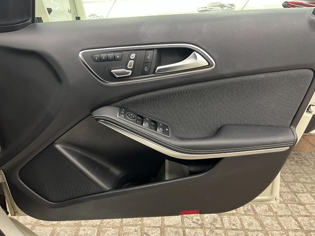 Ａクラス Ａ１８０　禁煙車／ＡＣＣ／衝突軽減Ｂ／Ｃａｒｐｌａｙ／Ａｎｄｒｏｉｄ／ハーフ革Ｓ／ナビ／フルセグＴＶ／Ｂカメラ／シートＨ／Ｐシート／ＬＥＤヘッドライト／Ｐゲート／Ｂｌｕｅｔｏｏｔｈ／クリアランスソナー／１年保証（50枚目）