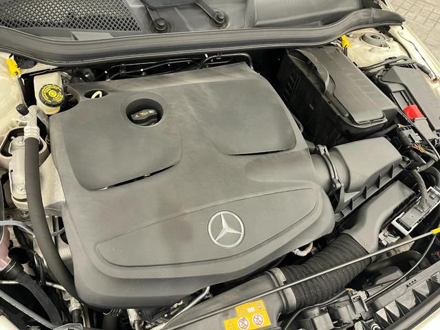 Ａクラス Ａ１８０　禁煙車／ＡＣＣ／衝突軽減Ｂ／Ｃａｒｐｌａｙ／Ａｎｄｒｏｉｄ／ハーフ革Ｓ／ナビ／フルセグＴＶ／Ｂカメラ／シートＨ／Ｐシート／ＬＥＤヘッドライト／Ｐゲート／Ｂｌｕｅｔｏｏｔｈ／クリアランスソナー／１年保証（59枚目）