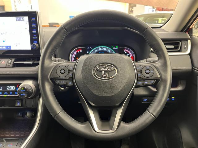 RAV4 G Zパッケージ 禁煙車/ACC/衝突軽減ブレーキ/黒革シート/ナビ/フルセグTV/B&360度カメラ/車線逸脱警告/シートH/Pシート/LEDヘッドライト/Pゲート/Bluetoothオーディオ/クリアランスソナー(17枚目)