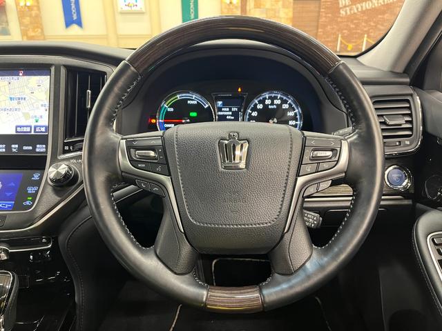 クラウンハイブリッド アスリートＳ　Ｊ－フロンティアリミテッド　特別仕様車／革Ｓ／禁煙車／ＡＣＣ／衝突軽減Ｂ／ナビ／フルセグＴＶ／バックカメラ／車線逸脱警告／シートＨ・Ｃ／Ｐシート／ＬＥＤヘッドライト／Ｂｌｕｅｔｏｏｔｈオーディオ／クリアランスソナー／１年保証（17枚目）