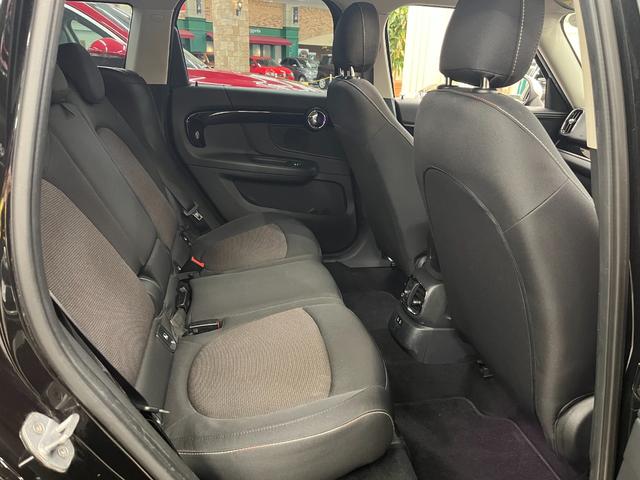 ＭＩＮＩ クーパーＤ　クロスオーバー　禁煙車／ＡＣＣ／インテリジェントセーフティ／ナビ／バックカメラ／ＬＥＤヘッドライト／Ｐゲート／Ｂｌｕｅｔｏｏｔｈオーディオ／クリアランスソナー／トラクションコントロール／ＵＳＢ入力端子／１年保証（12枚目）
