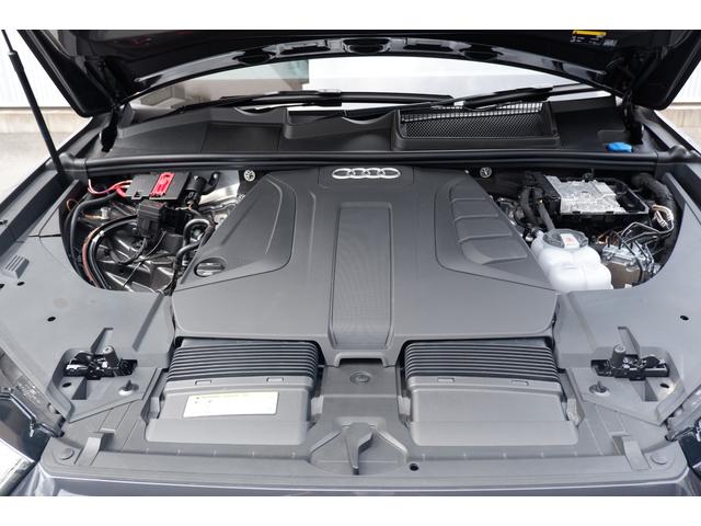 アーバンブラック 限定車 45TFSI ブラックスタイリングPKG カーボンドアミラー 専用21インチホイール ブラックルーフレール アルカンタラレザースポーツシート 専用パネル 専用カラー エアサス 4ゾーンエアコン(17枚目)