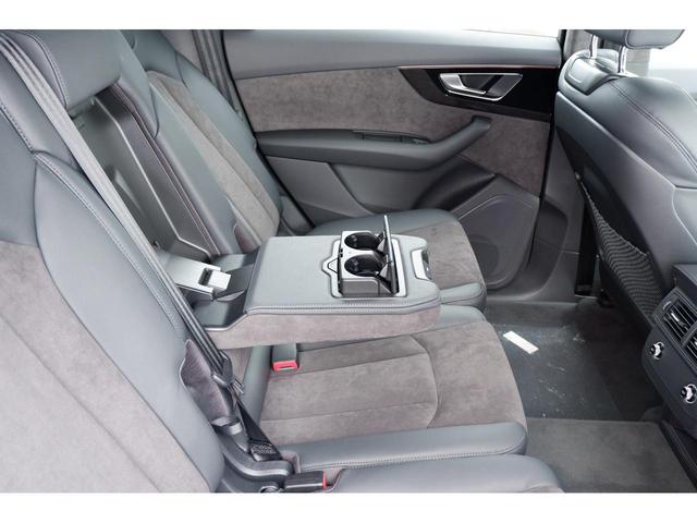 アーバンブラック 限定車 45TFSI ブラックスタイリングPKG カーボンドアミラー 専用21インチホイール ブラックルーフレール アルカンタラレザースポーツシート 専用パネル 専用カラー エアサス 4ゾーンエアコン(57枚目)