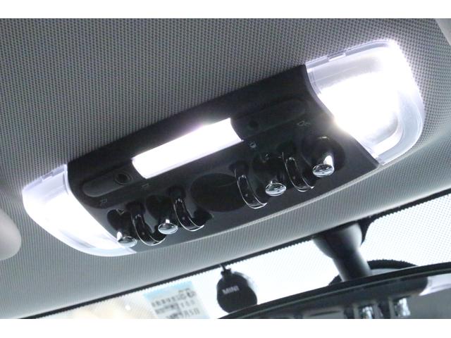 クーパーD ペッパーPKG/禁煙車/HDDナビ/ETC/LEDヘッドライト/スマートキー/アルミ/ヘッドアップディスプレイ/アイドリングストップ/ハンズフリー通話/Bluetoothオーディオ/5ドア/軽油(45枚目)