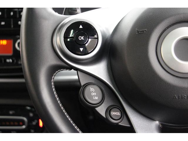 BRABUS スポーツ 禁煙車/黒革S/シートH/ガラスルーフ/ETC/アルミ/Bluetoothオーディオ/ハンズフリー通話/クリアランスソナー/クルコン/車線逸脱警告/衝突警告音/アルミペダル/USBポート/(23枚目)