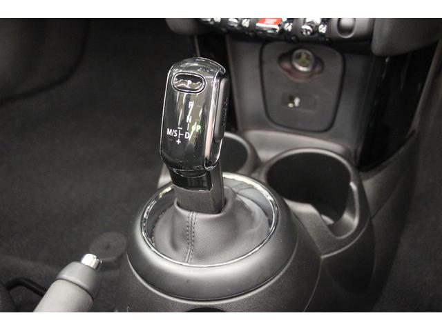クーパー コンバーチブル 1年保証・走行距離無制限/禁煙車/HDDナビ/Bカメラ/シートH/LEDヘッドライト/スマートキー/アルミ/ETC/クリアランスソナー/スピードリミッター/Bluetoothオーディオ/オートライト(18枚目)