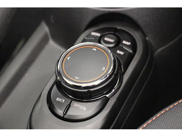 クーパー コンバーチブル 1年保証・走行距離無制限/禁煙車/HDDナビ/Bカメラ/シートH/LEDヘッドライト/スマートキー/アルミ/ETC/クリアランスソナー/スピードリミッター/Bluetoothオーディオ/オートライト(20枚目)