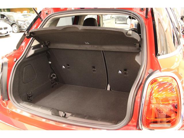 クーパーD 1オーナー/1年保証/禁煙車/インテリジェントセーフティ/HDDナビ/Bカメラ/ETC/LEDヘッドライト/スマートキー/アルミ/クリアランスソナー/SOSコール(11枚目)