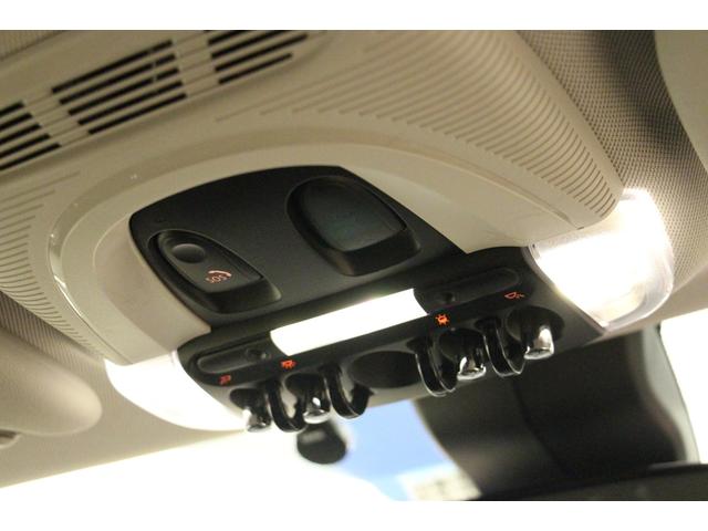 クーパーD 1オーナー/1年保証/禁煙車/インテリジェントセーフティ/HDDナビ/Bカメラ/ETC/LEDヘッドライト/スマートキー/アルミ/クリアランスソナー/SOSコール(32枚目)