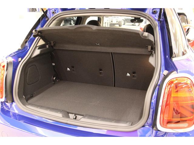 クーパー 1オーナー/禁煙車/インテリジェントセーフティ/HDDナビ/Bカメラ/LEDヘッドライト/スマートキー/ウェルカムライト/クリアランスソナー/Bluetoothオーディオ/ハンズフリー通話(7枚目)
