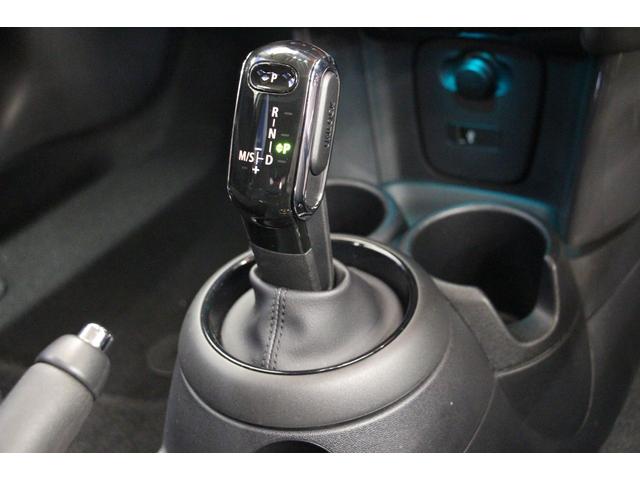 クーパー 1オーナー/禁煙車/インテリジェントセーフティ/HDDナビ/Bカメラ/LEDヘッドライト/スマートキー/ウェルカムライト/クリアランスソナー/Bluetoothオーディオ/ハンズフリー通話(14枚目)