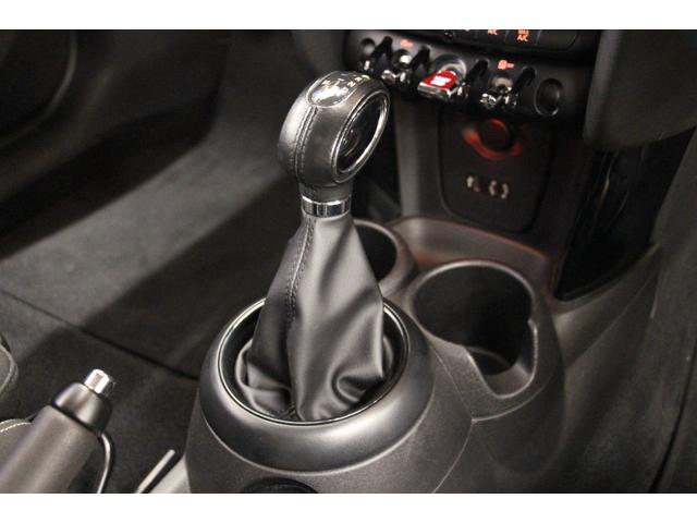 クーパーS 1オーナー/1年保証/禁煙車/HDDナビ/LEDヘッドライト/ミラーETC/ブラックアルミ/ボンネットストライプ/ミラーキャップ/Bluetoothオーディオ/ハンズフリー通話(12枚目)