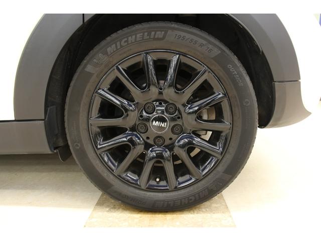 クーパーS 1オーナー/1年保証/禁煙車/HDDナビ/LEDヘッドライト/ミラーETC/ブラックアルミ/ボンネットストライプ/ミラーキャップ/Bluetoothオーディオ/ハンズフリー通話(29枚目)