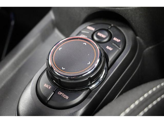 ジョンクーパーワークス 1年保証/禁煙車/ACC/インテリジェントセーフティ/HDDナビ/Bカメラ/ミラーETC/LEDヘッドライト/スマートキー/ヘッドアップディスプレイ/SOSコール(22枚目)