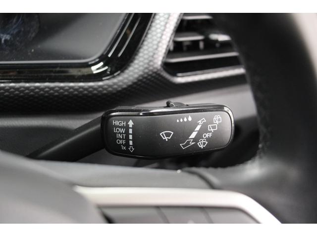 Ｔ－クロス ＴＳＩ　１ｓｔ　１オーナー／１年保証／ＡＣＣ／衝突軽減Ｂ／ＡｐｐｌｅＣａｒＰｌａｙ／ナビＴＶ／バックカメラ／ＬＥＤヘッドライト／Ｂｌｕｅｔｏｏｔｈオーディオ／クリアランスソナー／ハンズフリー通話（16枚目）