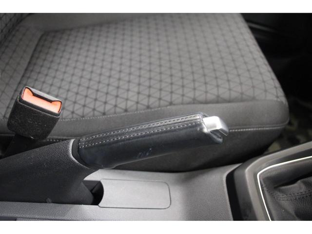 Ｔ－クロス ＴＳＩ　１ｓｔ　１年保証／禁煙車／ＡＣＣ／衝突軽減Ｂ／ＡｐｐｌｅＣａｒｐｌａｙ／ＡｎｄｒｏｉｄＡｕｔｏ／ナビＴＶ／バックカメラ／ＬＥＤヘッドライト／Ｂｌｕｅｔｏｏｔｈオーディオ／クリアランスソナー／ルーフレール（21枚目）