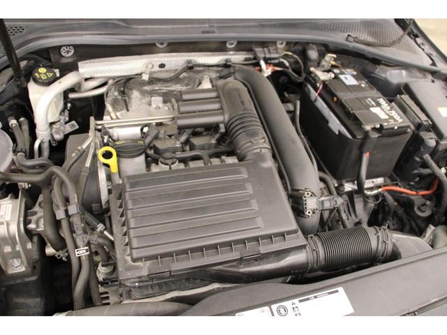 ゴルフ ＴＳＩコンフォートライン　禁煙車／ＡＣＣ／衝突軽減Ｂ／ＡｐｐｌｅＣａｒｐｌａｙ／ＡｎｄｒｏｉｄＡｕｔｏ／ＨＤＤナビ／フルセグＴＶ／バックカメラ／車線逸脱警告／ＬＥＤヘッドライト／Ｂｌｕｅｔｏｏｔｈオーディオ／１年保証（47枚目）