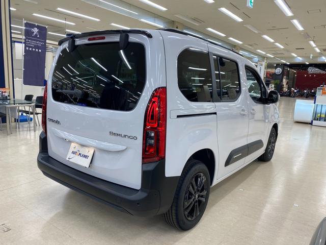 ベルランゴ マックス　ブルーＨＤｉ　禁煙／ガラスルーフ／衝突軽減ブレーキ／レーンアシスト／アップルカープレイ／アンドロイドオート／クリアランスソナー／スマートキー／ブラインドスポットモニター／パドルシフト／バックカメラ／ハンドルヒーター（60枚目）
