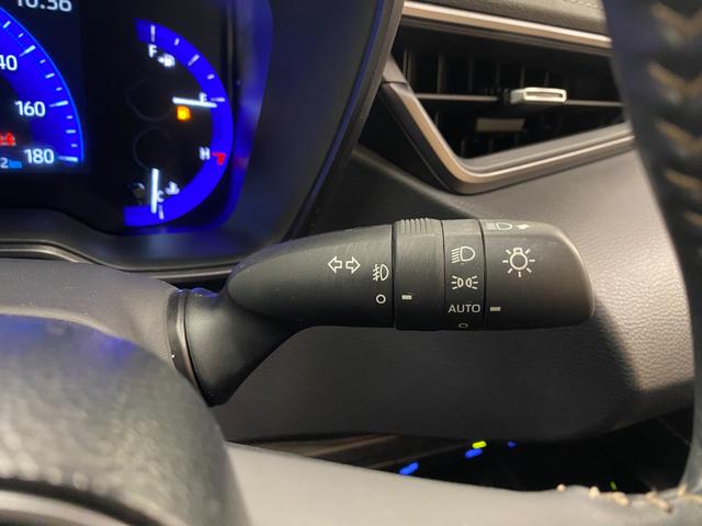 カローラツーリング ダブルバイビー　禁煙車／ＡＣＣ／衝突軽減Ｂ／ＡｐｐｌｅＣａｒｐｌａｙ／ＡｎｄｒｏｉｄＡｕｔｏ／ハーフ革Ｓ／バックカメラ／車線逸脱警告／シートＨ／ＬＥＤヘッドライト／Ｂｌｕｅｔｏｏｔｈオーディオ／クリアランスソナー（19枚目）