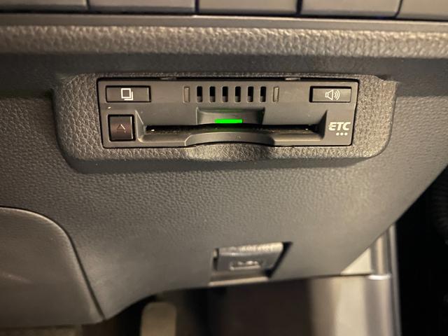 カローラツーリング ダブルバイビー　禁煙車／ＡＣＣ／衝突軽減Ｂ／ＡｐｐｌｅＣａｒｐｌａｙ／ＡｎｄｒｏｉｄＡｕｔｏ／ハーフ革Ｓ／バックカメラ／車線逸脱警告／シートＨ／ＬＥＤヘッドライト／Ｂｌｕｅｔｏｏｔｈオーディオ／クリアランスソナー（31枚目）