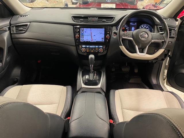 エクストレイル モード・プレミアハイコントラストインテリア　特別仕様車／白革Ｓ／ＡｐｐｌｅＣａｒｐｌａｙ／ＡｎｄｒｏｉｄＡｕｔｏ／ナビ／フルセグＴＶ／Ｓ＆Ｂ＆３６０度カメラ／シートＨ／ＬＥＤライト／Ｐゲート／Ｂｌｕｅｔｏｏｔｈオーディオ／クリアランスソナー（9枚目）