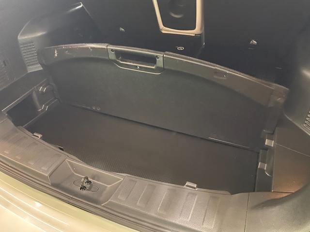 エクストレイル モード・プレミアハイコントラストインテリア　特別仕様車／白革Ｓ／ＡｐｐｌｅＣａｒｐｌａｙ／ＡｎｄｒｏｉｄＡｕｔｏ／ナビ／フルセグＴＶ／Ｓ＆Ｂ＆３６０度カメラ／シートＨ／ＬＥＤライト／Ｐゲート／Ｂｌｕｅｔｏｏｔｈオーディオ／クリアランスソナー（14枚目）