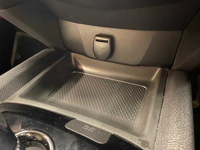 エクストレイル モード・プレミアハイコントラストインテリア　特別仕様車／白革Ｓ／ＡｐｐｌｅＣａｒｐｌａｙ／ＡｎｄｒｏｉｄＡｕｔｏ／ナビ／フルセグＴＶ／Ｓ＆Ｂ＆３６０度カメラ／シートＨ／ＬＥＤライト／Ｐゲート／Ｂｌｕｅｔｏｏｔｈオーディオ／クリアランスソナー（26枚目）