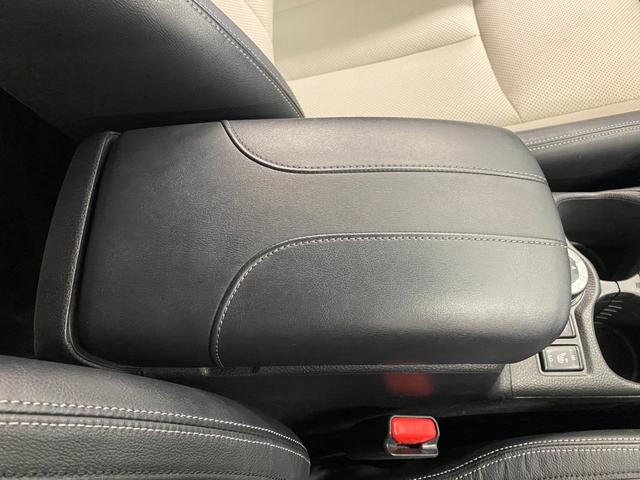 エクストレイル モード・プレミアハイコントラストインテリア　特別仕様車／白革Ｓ／ＡｐｐｌｅＣａｒｐｌａｙ／ＡｎｄｒｏｉｄＡｕｔｏ／ナビ／フルセグＴＶ／Ｓ＆Ｂ＆３６０度カメラ／シートＨ／ＬＥＤライト／Ｐゲート／Ｂｌｕｅｔｏｏｔｈオーディオ／クリアランスソナー（36枚目）