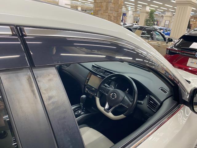 エクストレイル モード・プレミアハイコントラストインテリア　特別仕様車／白革Ｓ／ＡｐｐｌｅＣａｒｐｌａｙ／ＡｎｄｒｏｉｄＡｕｔｏ／ナビ／フルセグＴＶ／Ｓ＆Ｂ＆３６０度カメラ／シートＨ／ＬＥＤライト／Ｐゲート／Ｂｌｕｅｔｏｏｔｈオーディオ／クリアランスソナー（48枚目）