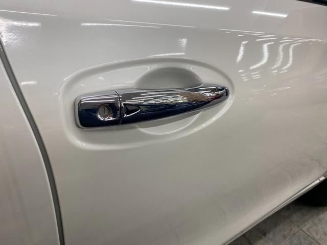 エクストレイル モード・プレミアハイコントラストインテリア　特別仕様車／白革Ｓ／ＡｐｐｌｅＣａｒｐｌａｙ／ＡｎｄｒｏｉｄＡｕｔｏ／ナビ／フルセグＴＶ／Ｓ＆Ｂ＆３６０度カメラ／シートＨ／ＬＥＤライト／Ｐゲート／Ｂｌｕｅｔｏｏｔｈオーディオ／クリアランスソナー（49枚目）