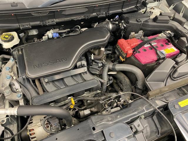 エクストレイル モード・プレミアハイコントラストインテリア　特別仕様車／白革Ｓ／ＡｐｐｌｅＣａｒｐｌａｙ／ＡｎｄｒｏｉｄＡｕｔｏ／ナビ／フルセグＴＶ／Ｓ＆Ｂ＆３６０度カメラ／シートＨ／ＬＥＤライト／Ｐゲート／Ｂｌｕｅｔｏｏｔｈオーディオ／クリアランスソナー（51枚目）
