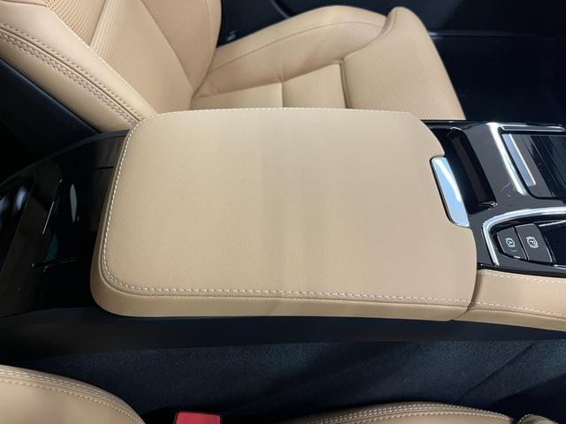 Ｖ６０ ウルトラ　Ｔ６　ＡＷＤ　プラグインハイブリッド　禁煙車／アンバー革シート／パノラマサンルーフ／衝突軽減ブレーキ／ＡＣＣ／アップルカープレイ／アンドロイドオート／ハーマンカードン／シートＨ・Ｃ／ステアリングヒーター／Ｐシート／マッサージ機能／アルミ（36枚目）