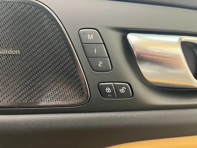 Ｖ６０ ウルトラ　Ｔ６　ＡＷＤ　プラグインハイブリッド　禁煙車／アンバー革シート／パノラマサンルーフ／衝突軽減ブレーキ／ＡＣＣ／アップルカープレイ／アンドロイドオート／ハーマンカードン／シートＨ・Ｃ／ステアリングヒーター／Ｐシート／マッサージ機能／アルミ（40枚目）