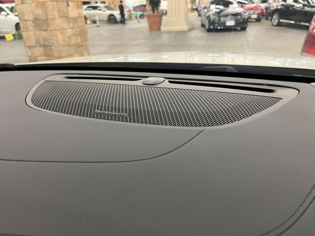 Ｖ６０ ウルトラ　Ｔ６　ＡＷＤ　プラグインハイブリッド　禁煙車／アンバー革シート／パノラマサンルーフ／衝突軽減ブレーキ／ＡＣＣ／アップルカープレイ／アンドロイドオート／ハーマンカードン／シートＨ・Ｃ／ステアリングヒーター／Ｐシート／マッサージ機能／アルミ（42枚目）