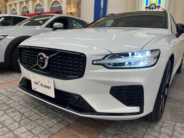 Ｖ６０ ウルトラ　Ｔ６　ＡＷＤ　プラグインハイブリッド　禁煙車／アンバー革シート／パノラマサンルーフ／衝突軽減ブレーキ／ＡＣＣ／アップルカープレイ／アンドロイドオート／ハーマンカードン／シートＨ・Ｃ／ステアリングヒーター／Ｐシート／マッサージ機能／アルミ（53枚目）