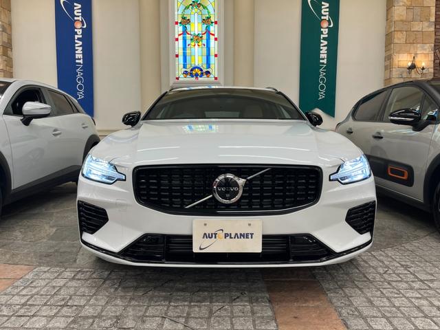 Ｖ６０ ウルトラ　Ｔ６　ＡＷＤ　プラグインハイブリッド　禁煙車／アンバー革シート／パノラマサンルーフ／衝突軽減ブレーキ／ＡＣＣ／アップルカープレイ／アンドロイドオート／ハーマンカードン／シートＨ・Ｃ／ステアリングヒーター／Ｐシート／マッサージ機能／アルミ（60枚目）