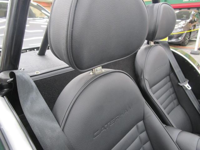 ケータハムその他 セブン３４０　Ｓ　新車／禁煙車／ブラックレザーシート／フルウインドスクリーン・ソフトトップ・ドア／ヒーター／ブラックパック／バッテリーマスターカットＯＦＦスイッチ（11枚目）