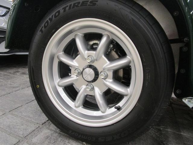 ケータハムその他 セブン３４０　Ｓ　新車／禁煙車／ブラックレザーシート／フルウインドスクリーン・ソフトトップ・ドア／ヒーター／ブラックパック／バッテリーマスターカットＯＦＦスイッチ（19枚目）