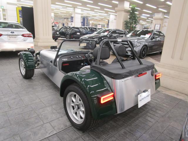 ケータハムその他 セブン３４０　Ｓ　新車／禁煙車／ブラックレザーシート／フルウインドスクリーン・ソフトトップ・ドア／ヒーター／ブラックパック／バッテリーマスターカットＯＦＦスイッチ（29枚目）