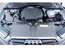 駆動方式はフルタイム4WD、トランスミッションは7ATです。