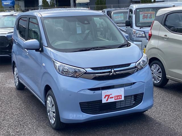 ｅＫワゴン Ｍ　届出済未使用車　衝突被害軽減ブレーキ　コーナーセンサー　キーレスエントリー　シートヒーター　アイドリングストップ　ベンチシート　電動格納ドアミラー　光軸調整機能　マニュアルエアコン　バックカメラ（5枚目）