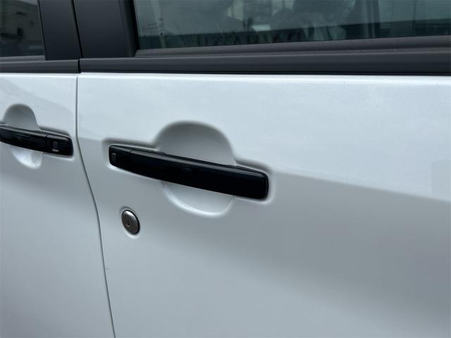 デリカミニ G プレミアム 全周囲カメラ 両側電動スライドドア クリアランスソナー オートクルーズコントロール オートライト スマートキー アイドリングストップ 電動格納ミラー シートヒーター ベンチシート CVT ABS(16枚目)