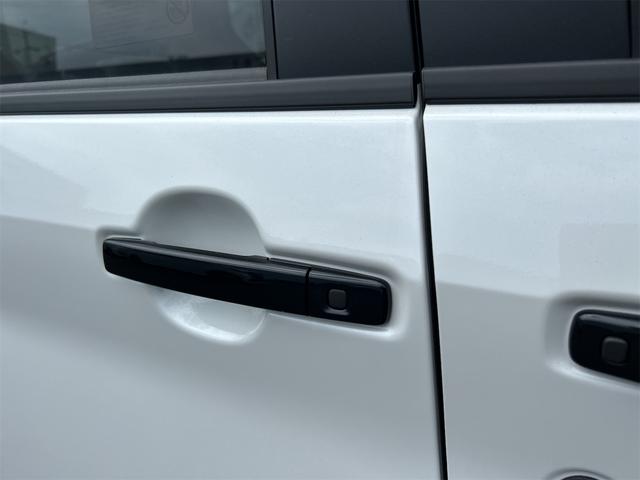 デリカミニ G プレミアム 全周囲カメラ 両側電動スライドドア クリアランスソナー オートクルーズコントロール オートライト スマートキー アイドリングストップ 電動格納ミラー シートヒーター ベンチシート CVT ABS(17枚目)