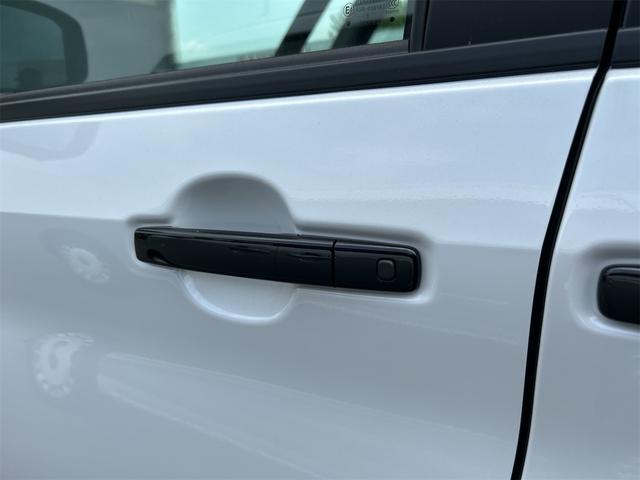 デリカミニ G プレミアム 全周囲カメラ 両側電動スライドドア クリアランスソナー オートクルーズコントロール オートライト スマートキー アイドリングストップ 電動格納ミラー シートヒーター ベンチシート CVT ABS(31枚目)